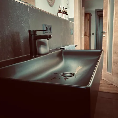 Zone 3 - Cozy & Modernes In Apartment